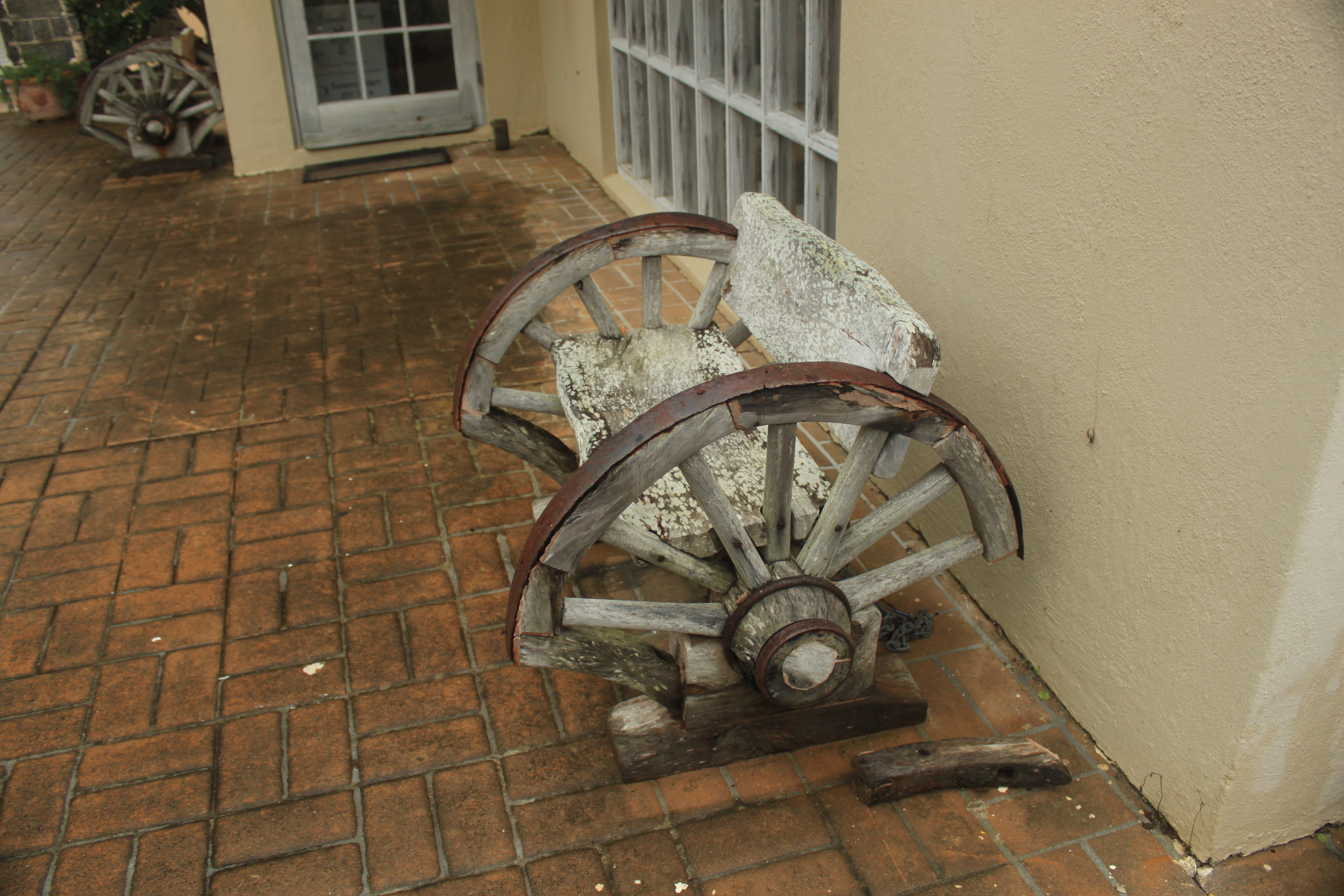 Cute and diffent bench at Somers Wharf